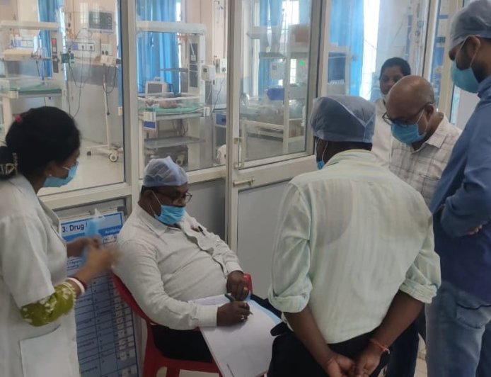 सिविल सर्जन ने सदर अस्पताल का किया निरीक्षण, व्यवस्थाओं का लिया जायजा