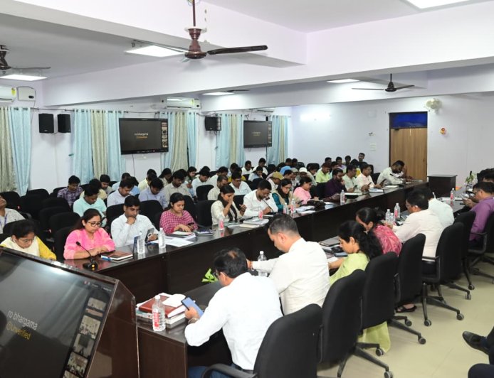 मोतिहारी के 12 विधानसभा क्षेत्रों के लिए 5624 वाहनों की व्यवस्था शुरू, डिस्पैच सेंटर और भाड़ा तय